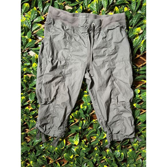 Calvin Klein Performance Gray Cargo Capris Size Large - Picture 3 of 9
